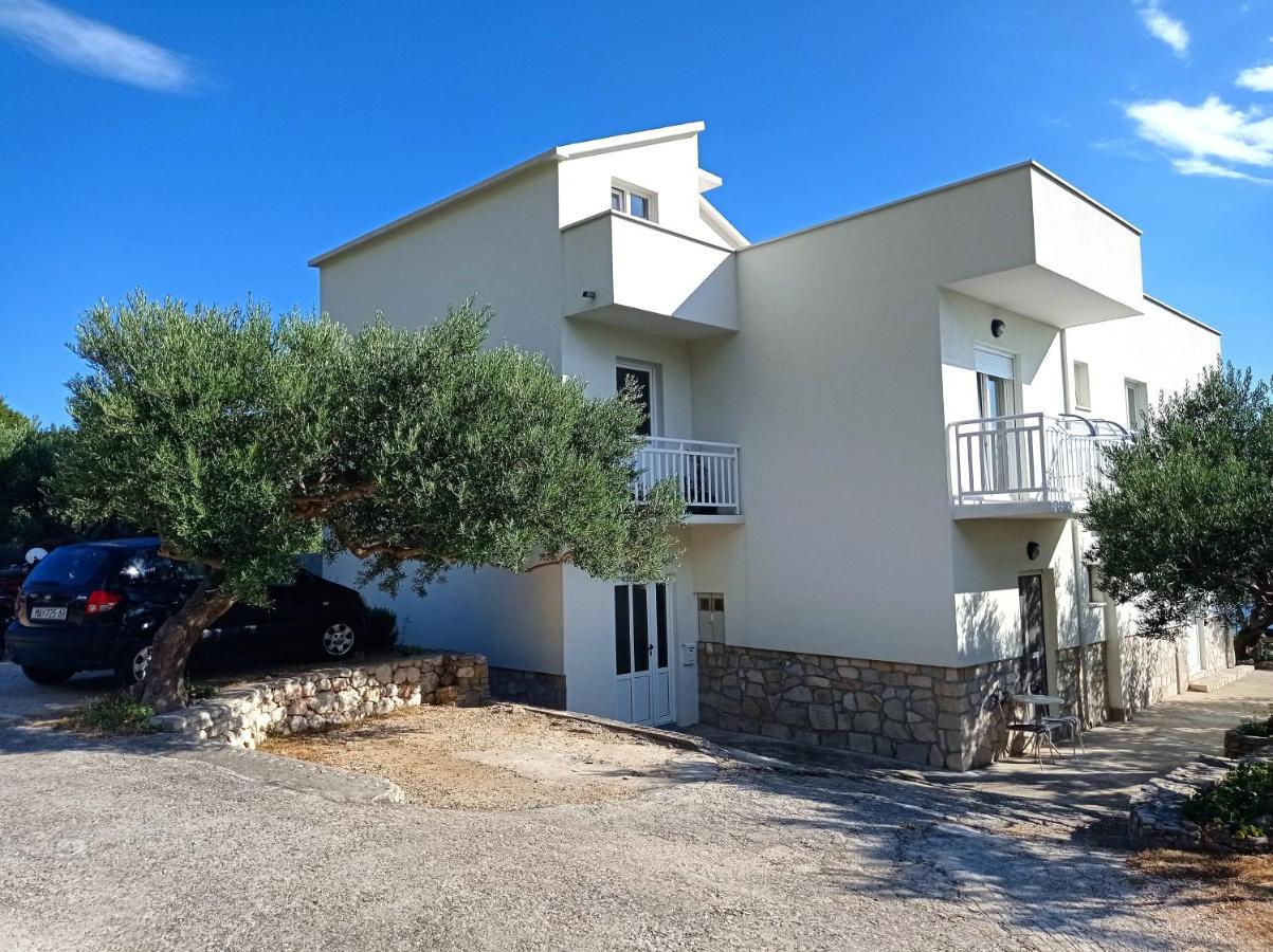Casa Del Olivo Apartment Tucepi Exterior photo