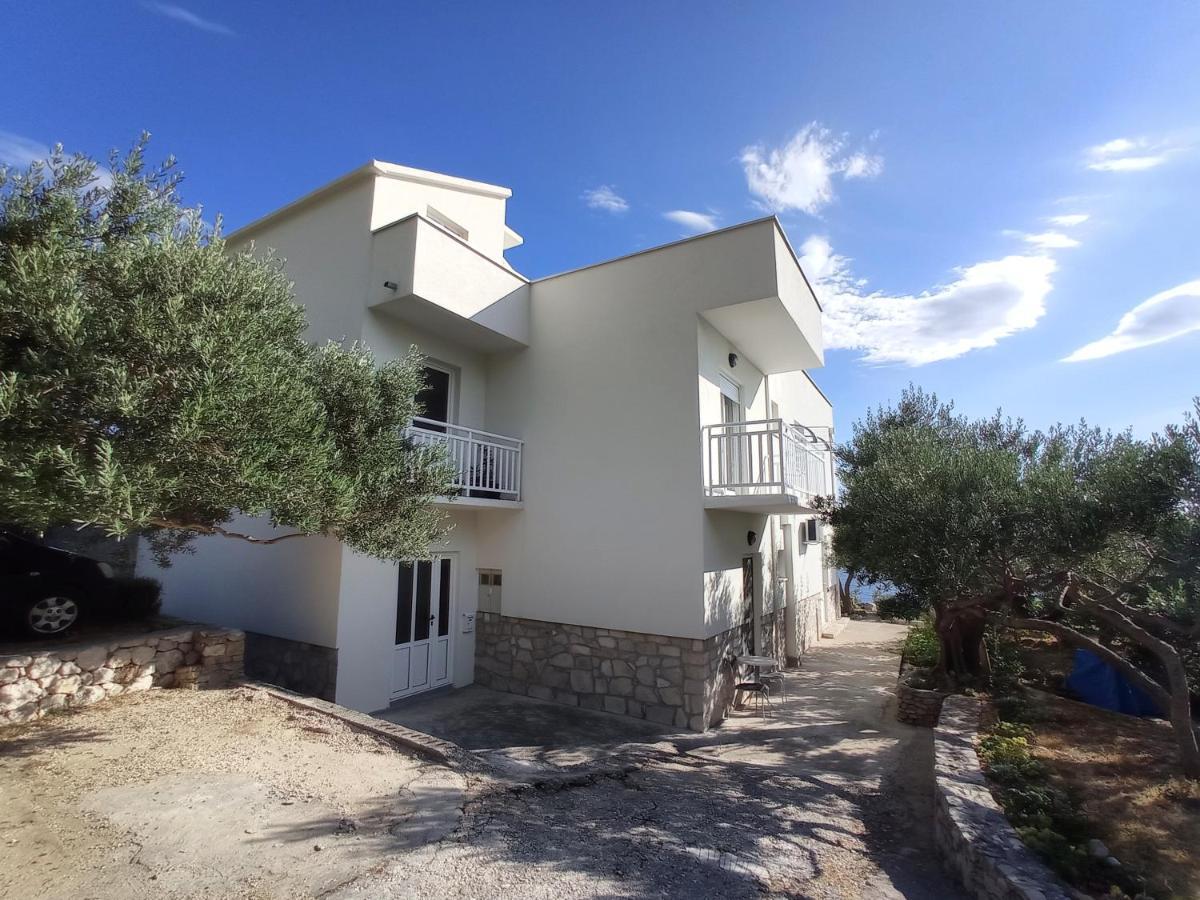 Casa Del Olivo Apartment Tucepi Exterior photo